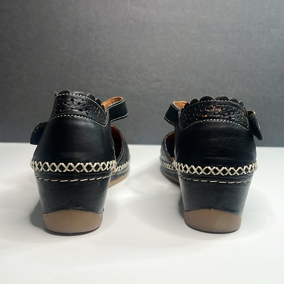 Spring Step Shoes Women's Size 7.5 Black Airy Roxela T-Strap Embroidery Sandals - Picture 6 of 12